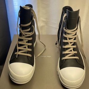 RICK OWENS
Men's Leather Zip High-Top Sneakers